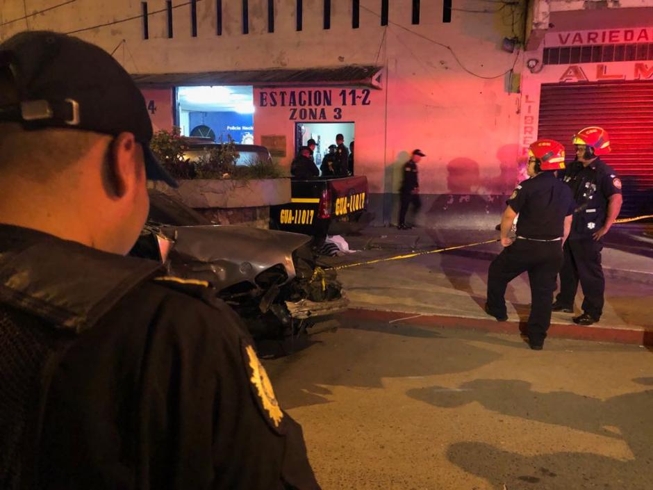 Un hombre atacó a su excoviviente cuando ella intentaba poner una denuncia en la PNC de la Bolívar. (Foto: Jesús Alfonso/Soy502)