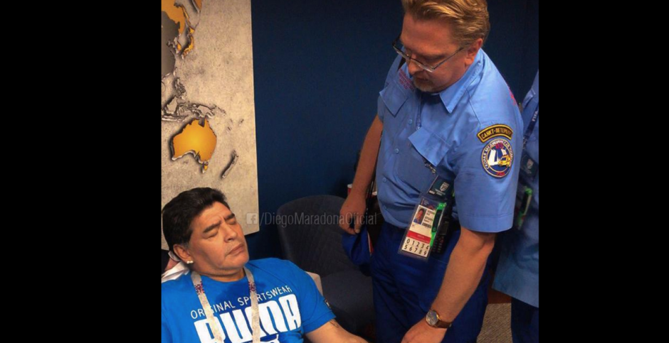 Maradona asegura que está bien, luego del susto en el estadio. (Foto: Facebook/Diego Maradona) 