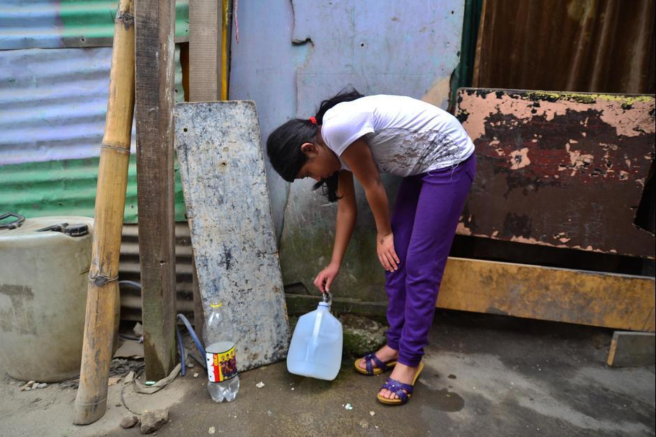 La Municipalidad de Guatemala confirmó que el servicio de agua potable es irregular. (Foto: archivo/PNC)