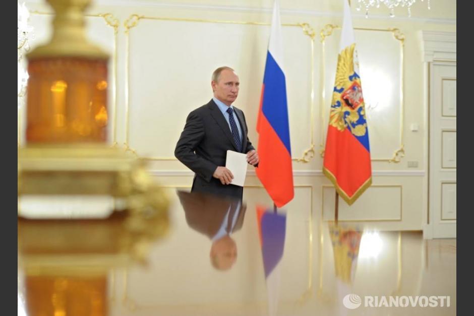 Vladimir Putin es proclamado presidente en Rusia al cierre de los últimos colegios electorales. (Foto: Ria Novosti)