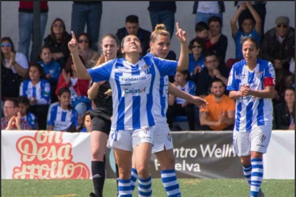Ana Lucía Martínez sigue haciendo goles importantes en su club. (Foto: Archivo/Soy502)