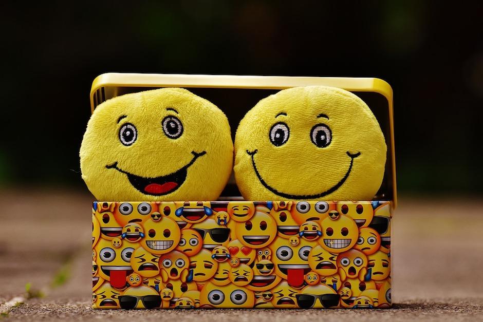 Los emojis son muy populares entre los usuarios de todas las edades en las redes sociales. (Foto: Pixabay)