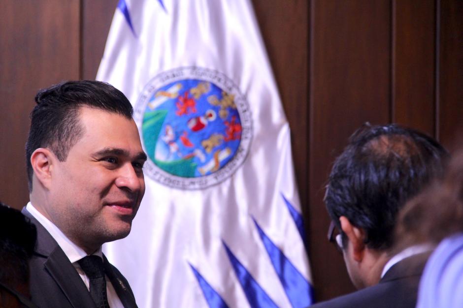 Neto Bran explicó que pasaba vicisitudes para llegar a sus estudios a la Universidad de San Carlos. (Foto: Fredy Hernández/Soy502)