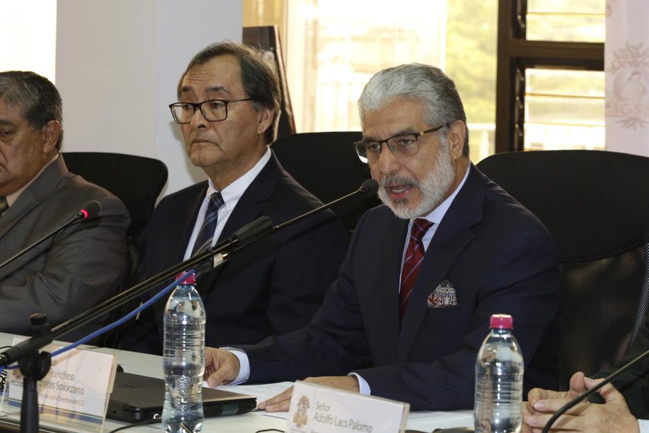 El Lic. Carlos Francisco Contreras amplió acerca del nuevo listado, explicando los beneficios que implican para la sociedad guatemalteca. (Foto: Victor Xiloj/Soy502)