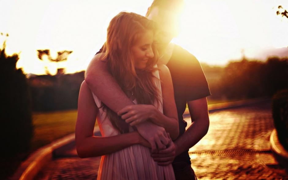 Gusten o no los abrazos, es importante para los niños y jóvenes recibirlos. (Foto: Fmdos)