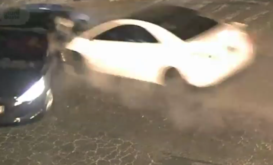 Un aparatoso accidente ocurrió en zona 12. (Foto: captura de pantalla) 