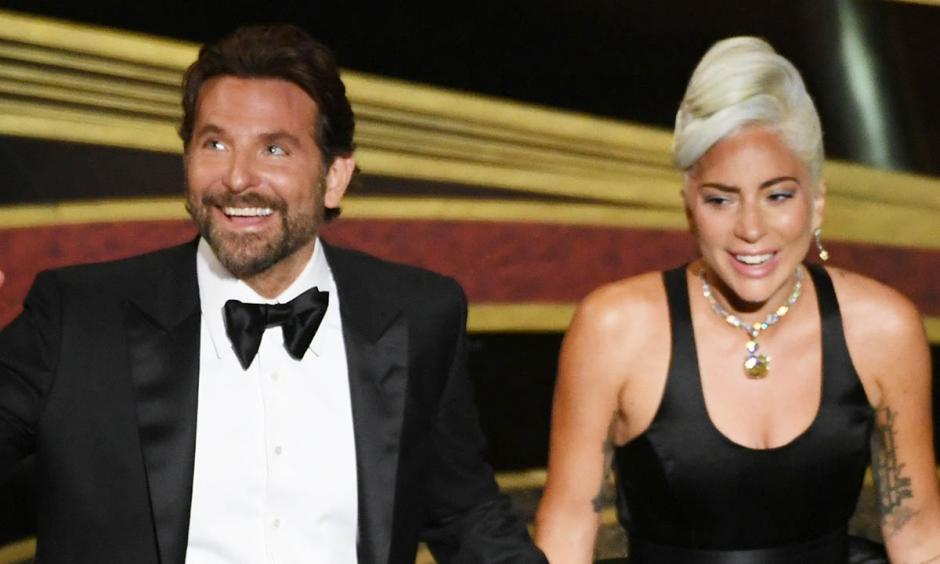 Cooper y Gaga actuaron juntos en "Nace una estrella". (Foto: hellomagazine.com)