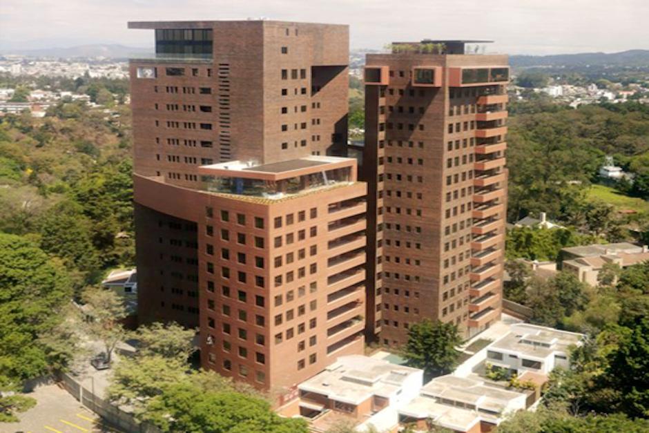 Así luce el edificio de apartamentos Casa Margarita en la zona 10 de la ciudad capitalina (Foto: inmobiliaria-asesco)