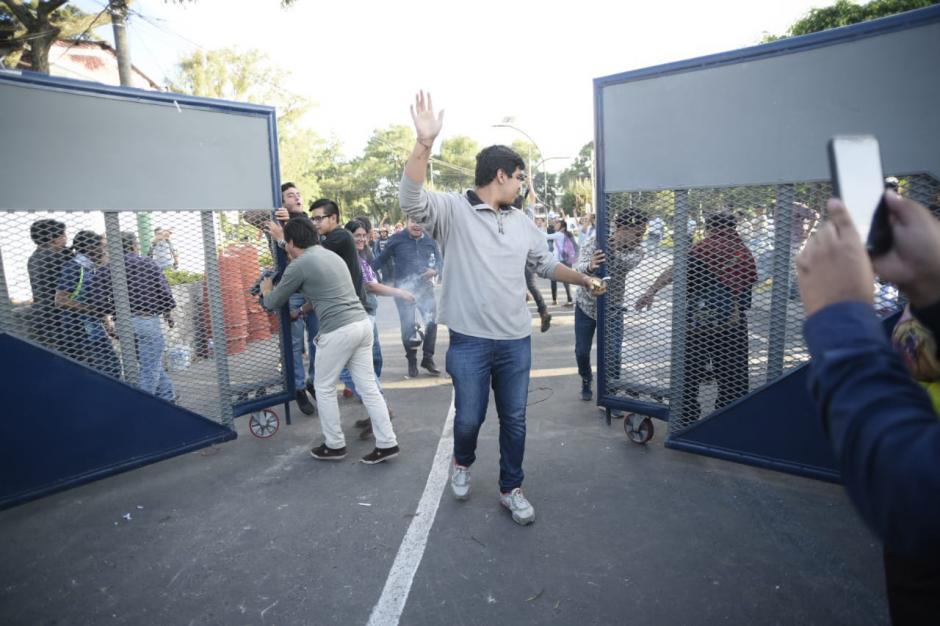 Tras 30 días de cierre, la Usac volverá a atender a la comunidad sancarlista a partir de este viernes. (Foto: Wilder López/Soy502)