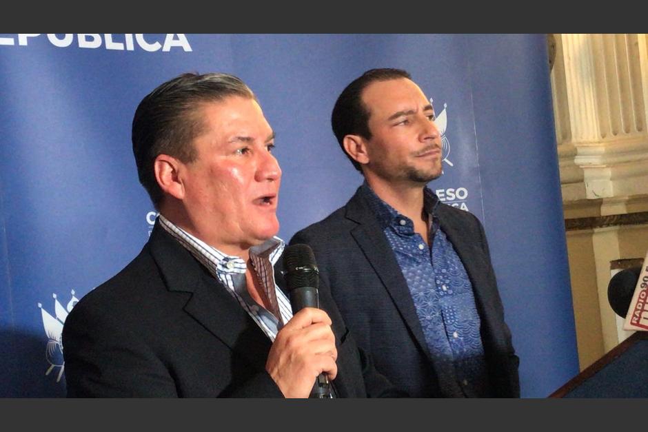 Ambos parlamentarios propusieron la medida como reductor de la pobreza. (Foto: La Hora) 