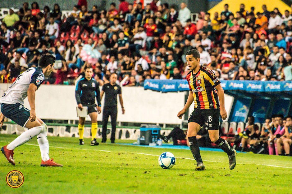 Marvin Ceballos durante un partido del Ascenso MX. (Foto: Leones Negros)