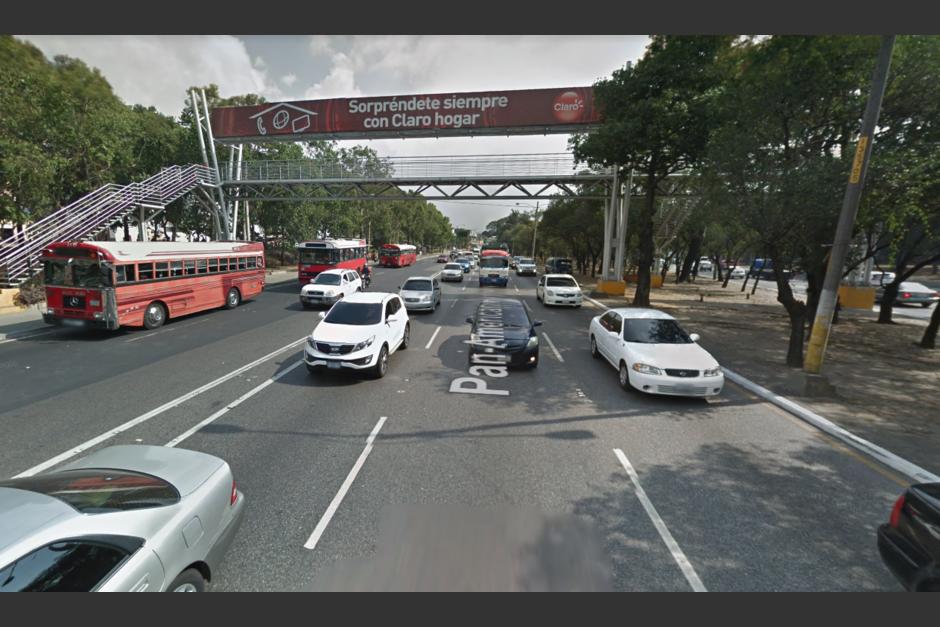 La mujer se puso nerviosa y quiso evitar que los delincuentes la despojaran de sus pertenencias. (Foto: Google Street View)