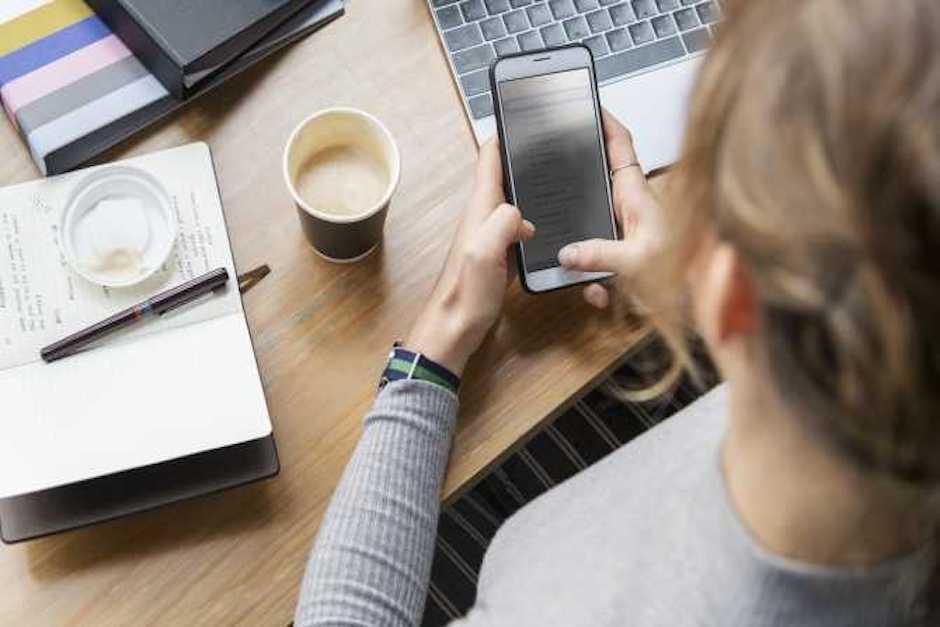 Aquí encuentras algunas de las mejores apps de escáner de texto para Android (Foto ilustrativa: Hipertextual)