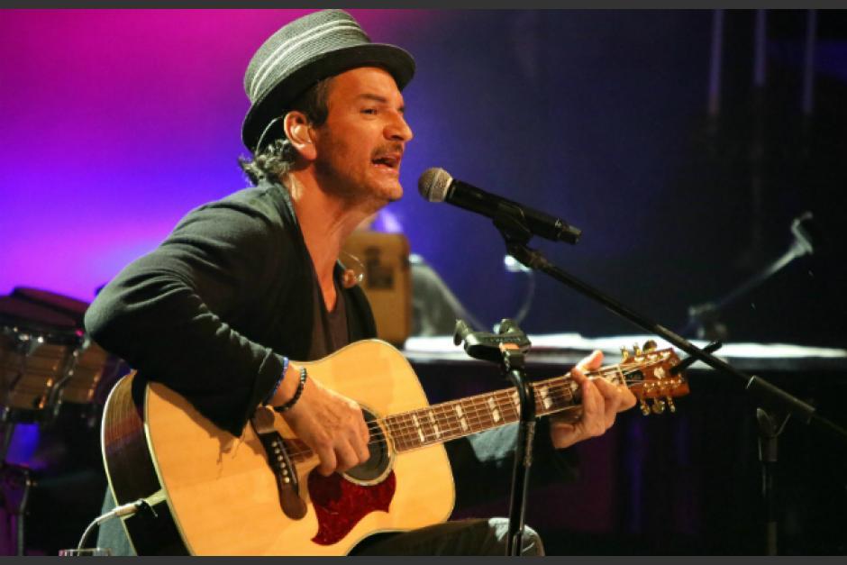 Arjona está de fiesta y así lo celebró. (Captura Video)