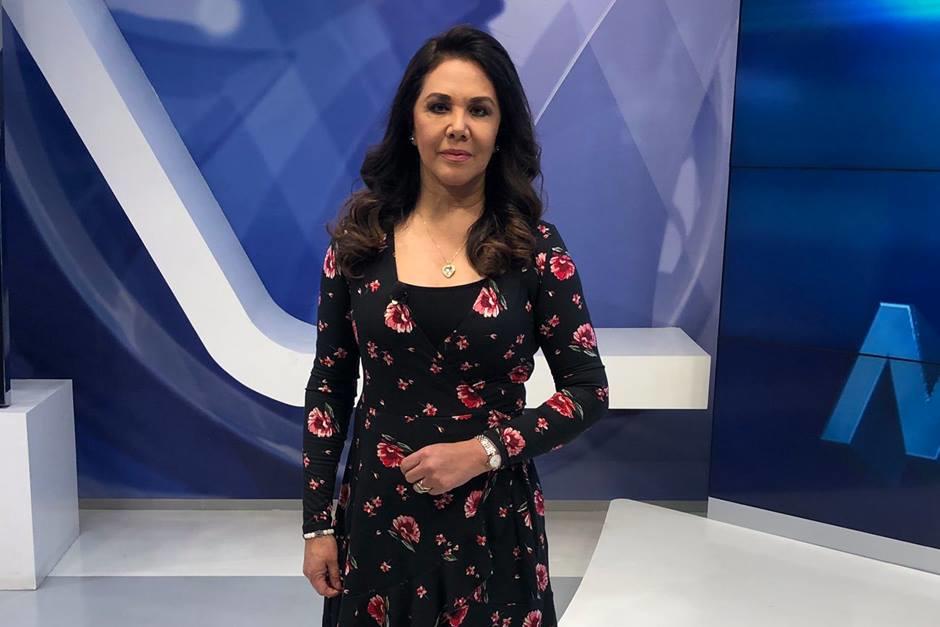 Maritza Ruiz presentó las noticas en Noti7 durante más de 30 años. (Foto: Maritza Ruiz/Twitter)