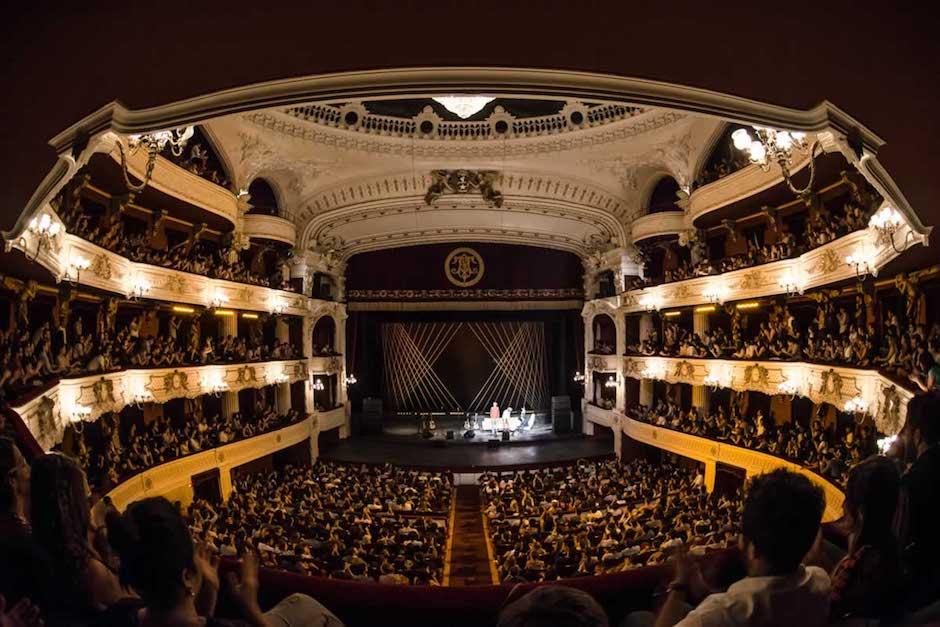 Un video muestra el pánico que se apoderó de la gente que estaba en un concierto cuando se registró el terremoto. (Foto: Radio Duna)