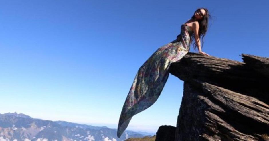 La mujer cayó por un barranco y transcurrieron más de 28 horas antes de que pudiera ser localizada por el personal de rescate. (Foto: Freepressjournal)