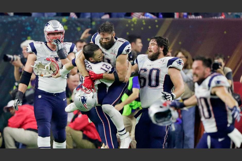 Tom Brady y los Patriotas de Nueva Inglaterra se coronan en el Super Bowl LIII. (Foto: AFP)