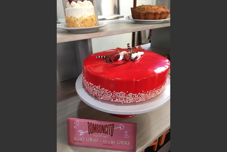 El "Bomboncito mata casaca" ya está disponible en dos versiones: de 8 a 10 porciones por Q.159 y de 16 a 18 porciones por Q.199. (Foto: Magui Medina/Soy502)