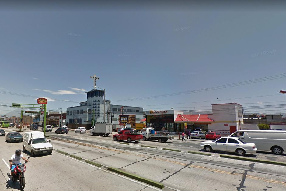 Las autoridades aún trabajan en el lugar donde perdió la vida un hombre. (Foto: Google Maps) 