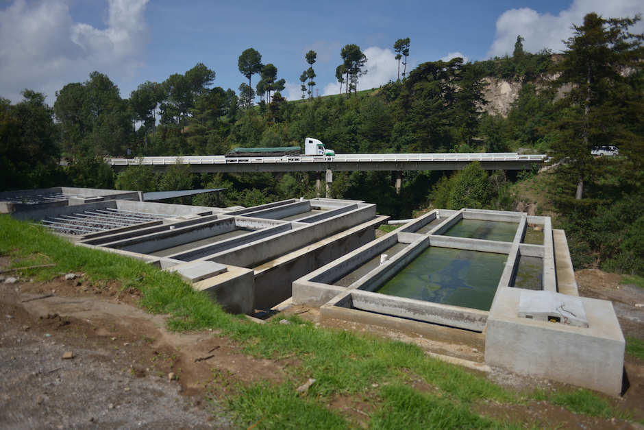 La planta de Nahualá es una de las 128 plantas construidas en el gobierno de Morales. Una inversión de Q202 millones (Foto: Jesús Alfonso)
