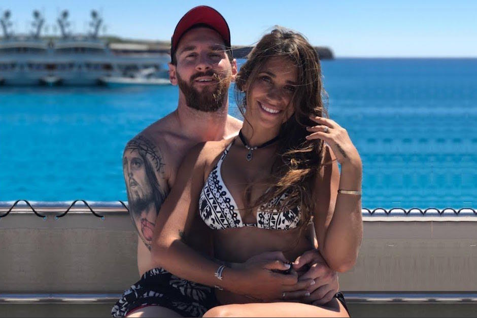 Antonela Roccuzzo disfruta de sus vacaciones junto a su esposo Lionel Messi. (Foto: Instagram)