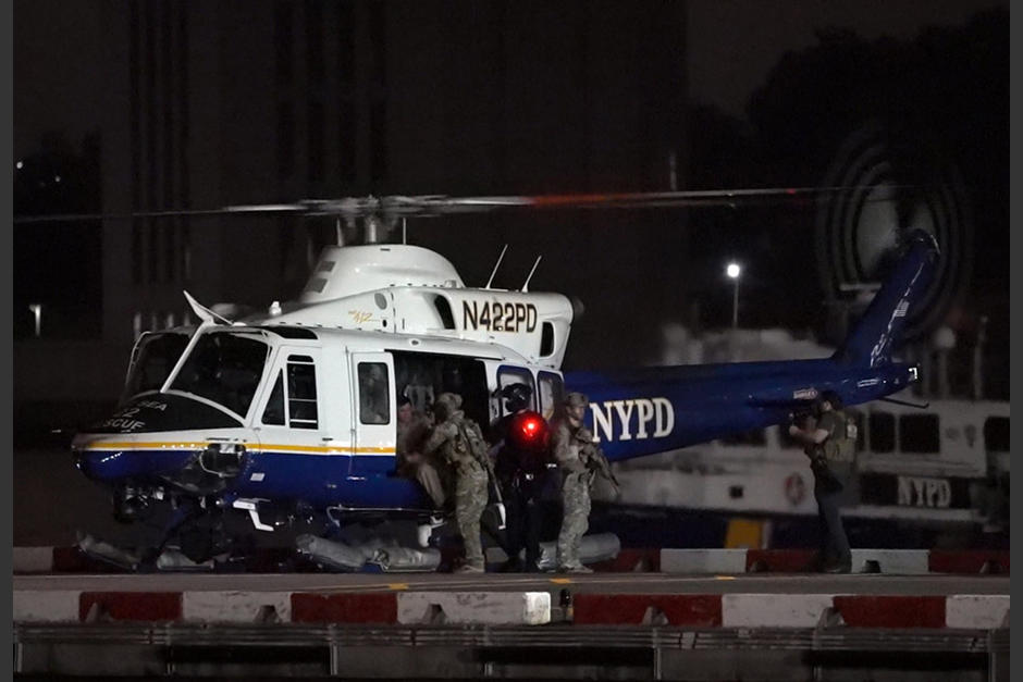 Joaquín Guzmán fue trasladado bajo un fuerte dispositivo de seguridad y fue captado por última vez antes de llegar a Colorado. (Foto: New York Post)