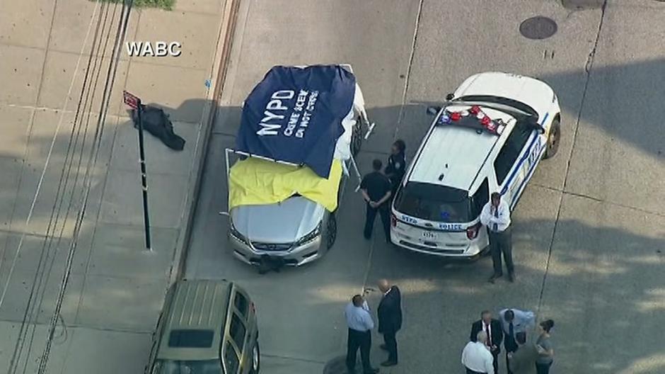 El hombre no pudo contener el llanto ante la terrible situación que generó su descuido. (Foto: Infobae)