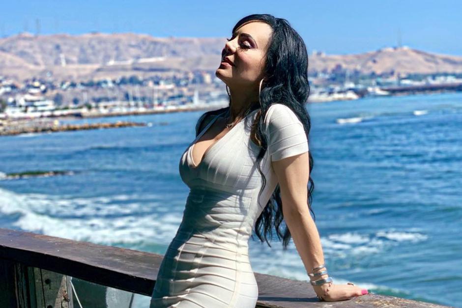 La mexicana compartió una imagen para demostrar de dónde heredó su belleza. (Foto: AFP)