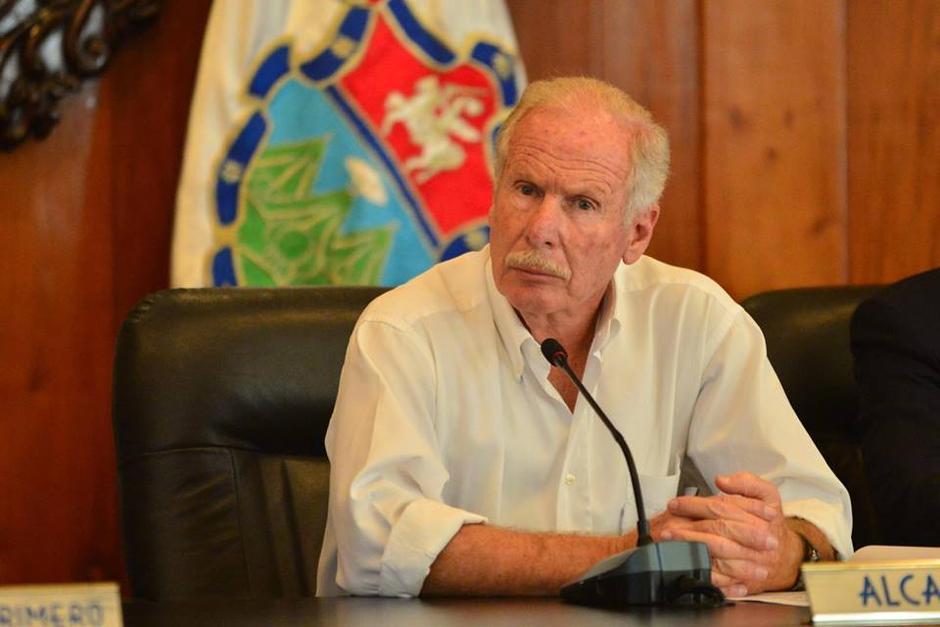 Álvaro Arzú falleció el 27 de abril de 2018. El antejuicio que se presentó en su contra se declaró sin lugar. (Foto: archivo/Soy502) 