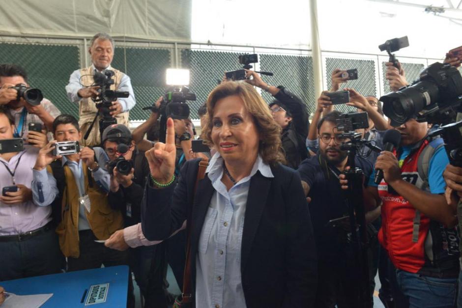 La candidata a la presidencia, Sandra Torres, dijo que se analiza invitar a Edmond Mulet a su gobierno, de llegar a ganar las elecciones. (Foto: Jesús Alfonso/Soy502)