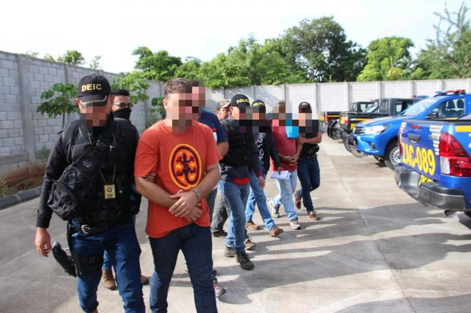 Son nueve las capturas por los delitos de fraude en forma continuada, lavado de dinero y otros activos, asociación ilícita, abuso de autoridad de forma continuada, manipulación de información de forma continuada. (Foto: PNC)