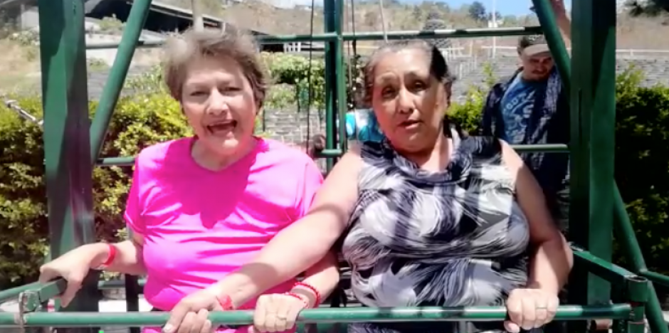 El momento de adrenalina de las abuelitas se ha vuelto viral. (Foto:Facebook)