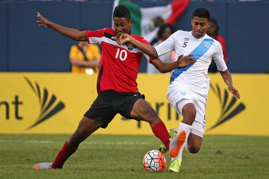Moisés Hernández (D) ya jugó con la Selección Nacional de Guatemala, pero no completó el trámite, ya que antes lo hizo con Estados Unidos. (Foto: Cortesía)