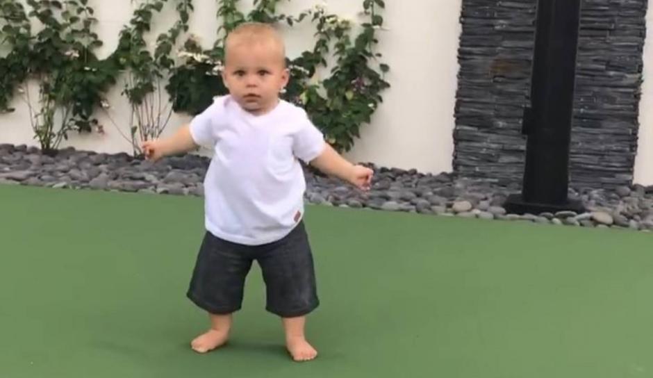 El hijo de Enrique Iglesias bailando enternece en Instagram. (Foto: Instagram)