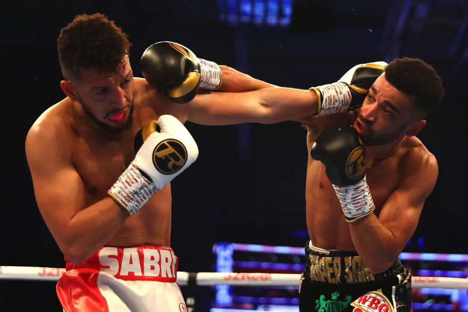 El francés Sabri Sediri cayó cuando faltaban 14 segundos para el final del combate contra Sam Maxwell. (Foto: The Washington Post) 