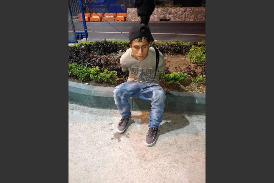 Presunto delincuente detenido. (Foto: Facebook)