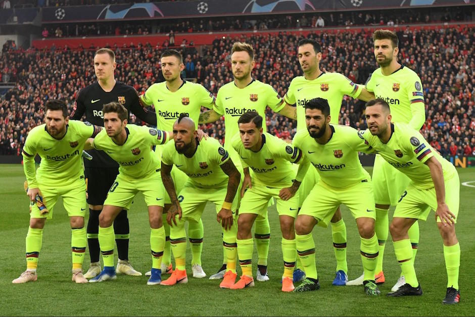 El equipo titular con el que el Barcelona enfrentó al Liverpool. (Foto: AFP)