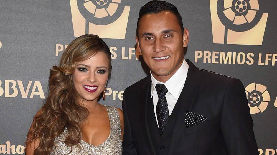 Andrea Salas y Keylor Navas en una gala de la Liga Española. (Foto: Diario AS)