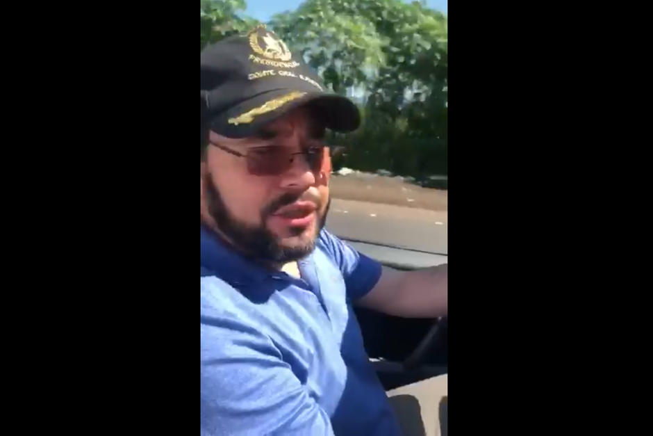 El presidente utilizó nuevamente el vehículo de su hijo "Seim". (Foto: Gobierno de Guatemala)