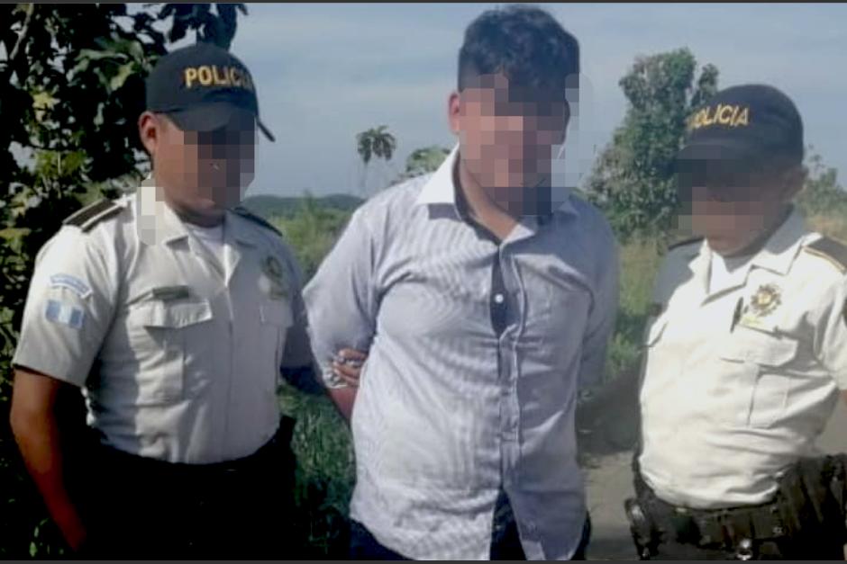 Esvin Adolfo Siam Santos fue liberado de una turba que lo quería lincha y luego lo capturaron por ser el principal sospechoso de la muerte de su mamá. (Foto: PNC)