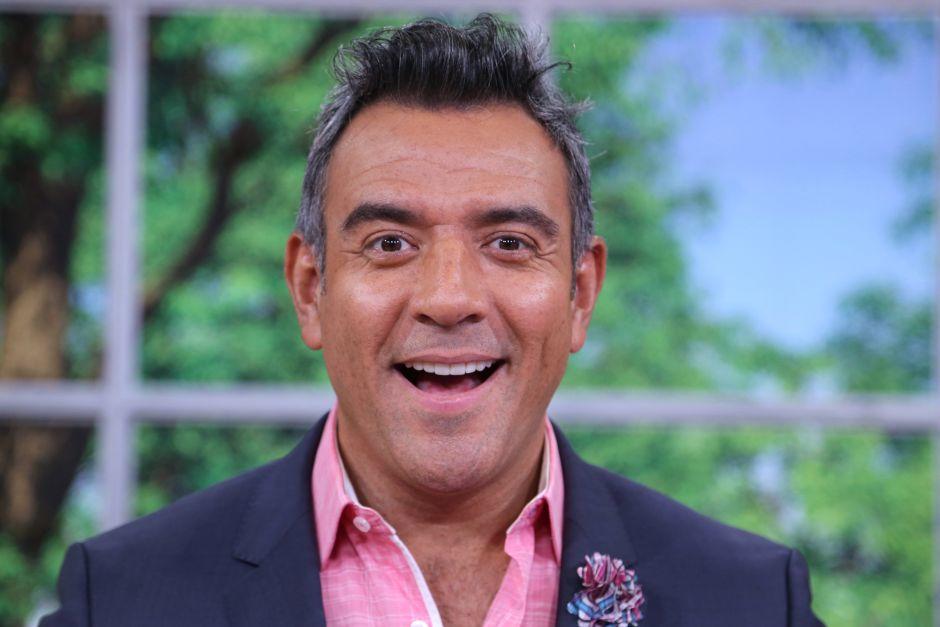 Héctor Sandarti sorprendió con su habilidad para perrear. (Foto: La Opinión) 