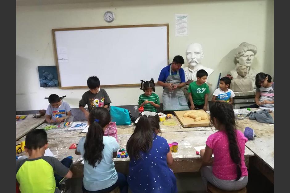 Para optar a estos cursos se deben cumplir pocos requisitos. (Foto: Escuela Nacional de Artes Plásticas Rafael Rodríguez Padilla/Facebook)