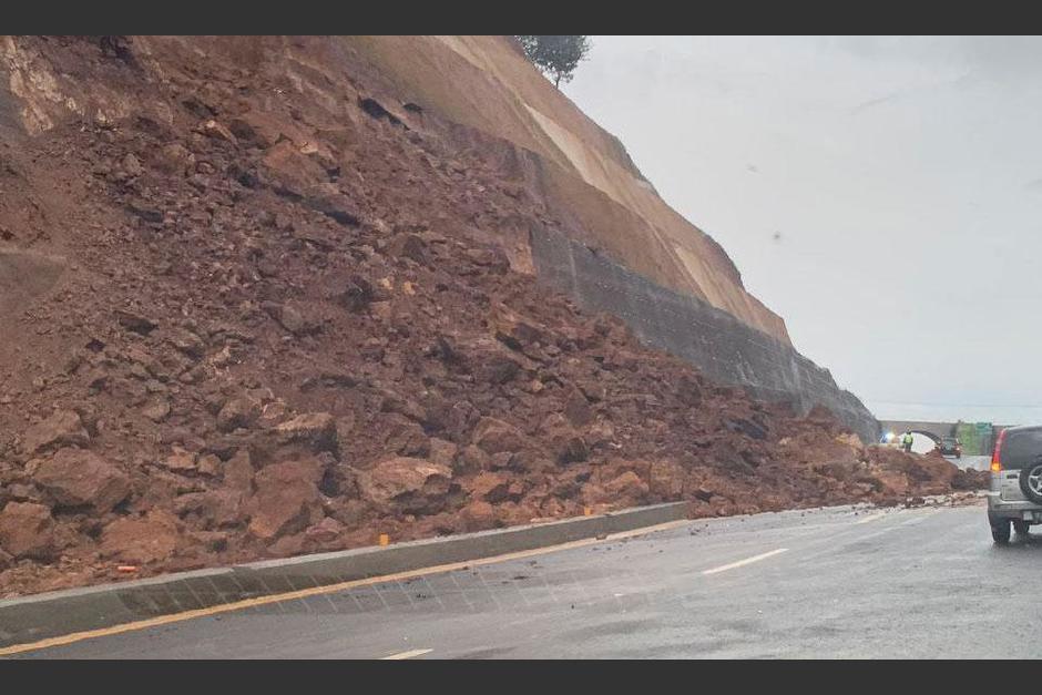Un derrumbe de grandes proporciones ha dejado incomunicado a Chimaltenango durante varias semanas. (Foto: Archivo/Soy502)