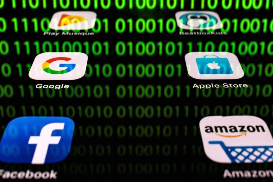 Los archivos que se guardan o las contraseñas que se introducen en las múltiples plataformas del aparato tienen una vida casi eterna (Foto: Elpaís)