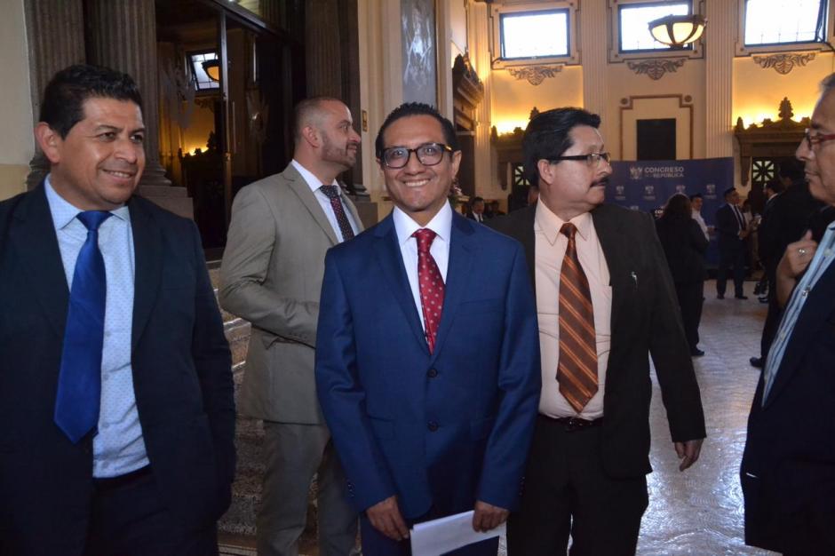 El nuevo director del IDPP fue juramentado minutos después de su elección. (Foto: cortesía José Castro)