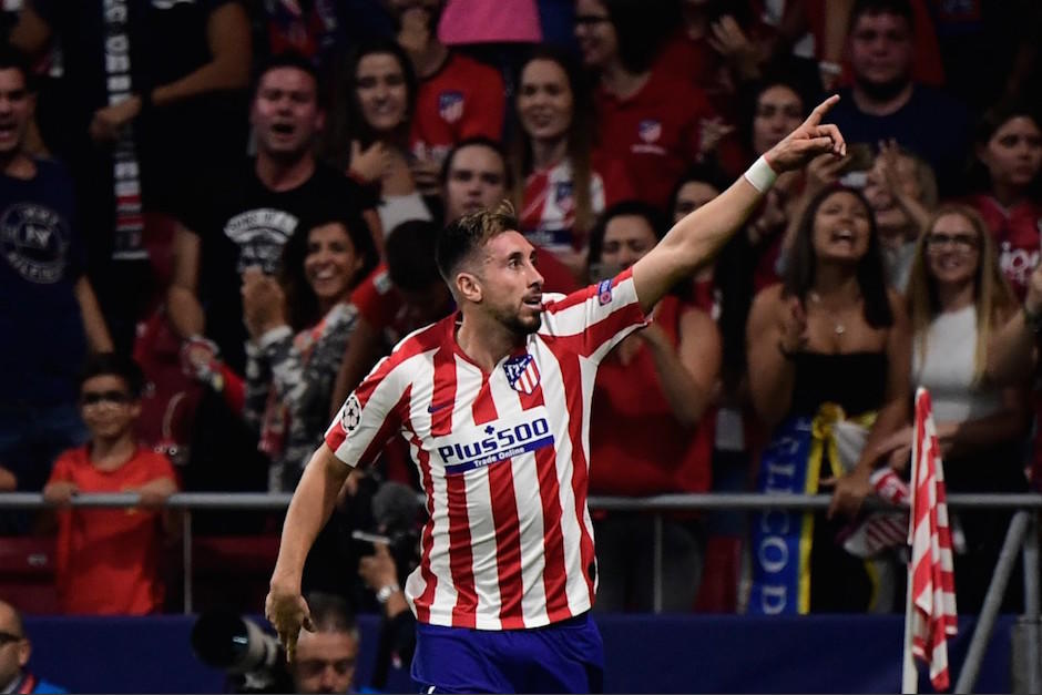 Héctor Herrera festeja la anotación que le dio el empate al Atlético con la Juve. (Foto: AFP)