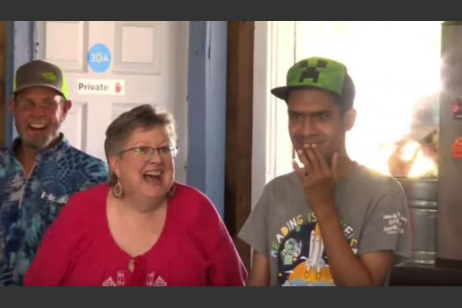 Una profesora estadounidense que decidió solicitar la tutela de un exalumno con habilidades especiales. (Foto: captura de Youtube).