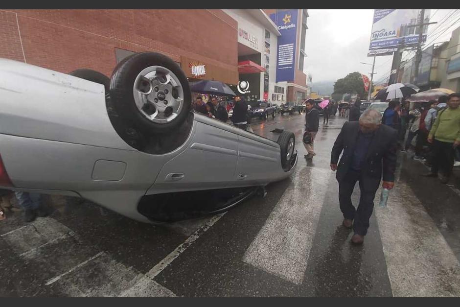 Una mujer en el lugar aseguró que el piloto iba ebrio. (Foto: Stereo100)