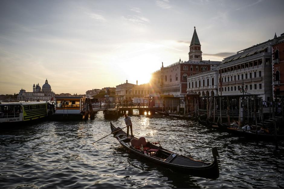 La actividad en Venecia de a poco comienza a ser normal. (Foto: AFP) 